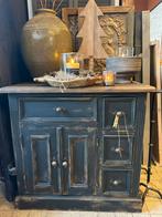 Stoer en sober houten kastje, Huis en Inrichting, Kasten | Overige, Ophalen, Zo goed als nieuw