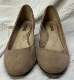 La strada pumps Beige bruin, daim leder, maat 39, Ophalen, Schoenen met lage hakken, Bruin, La Strada