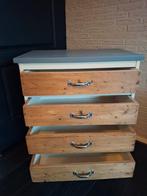 Vintge ladenkast op zwenkwielen met 4 laden, Antiek en Kunst, Ophalen