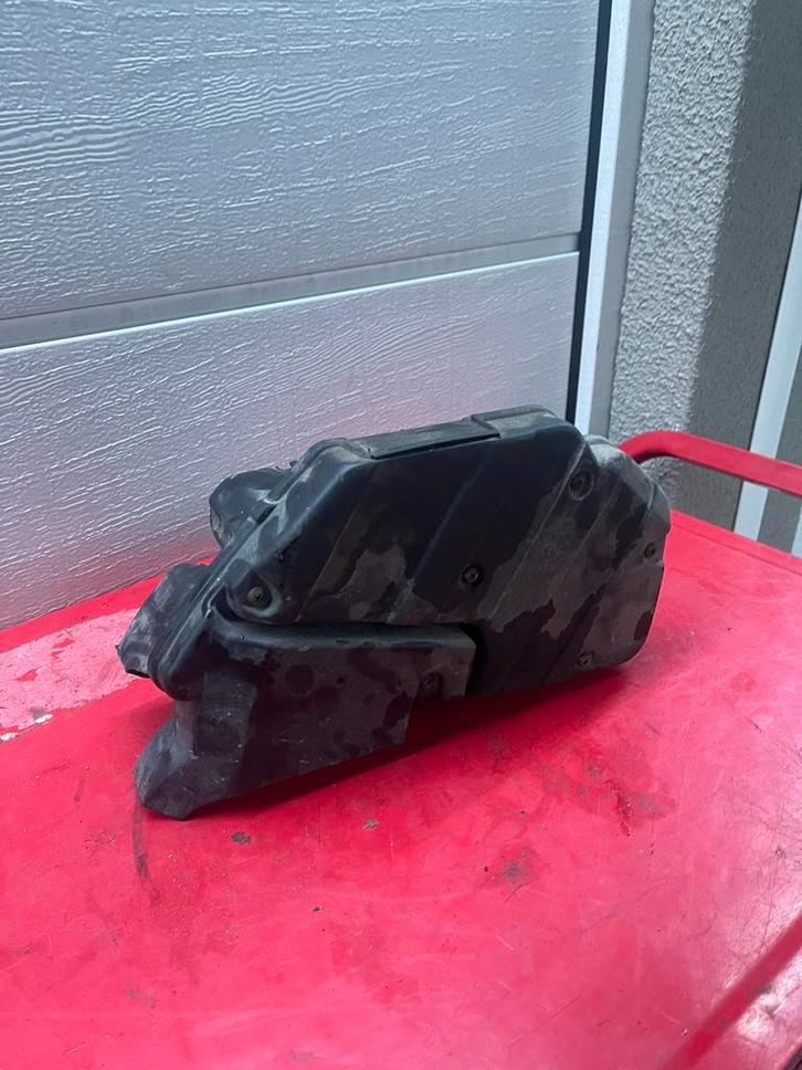 Piaggio Hexagon - Luchtfilter Box, Fietsen en Brommers, Brommeronderdelen | Algemeen, Gebruikt, Overige typen, Ophalen of Verzenden