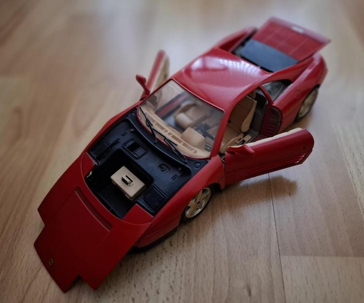 Ferrari 348 TB (1989) 1:18, Hobby en Vrije tijd, Modelauto's | 1:18, Zo goed als nieuw, Auto, Bburago, Ophalen of Verzenden