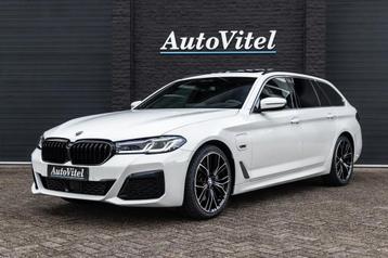 BMW 5 Serie Touring 530e M Sport Hybride | Panodak | Head-Up beschikbaar voor biedingen