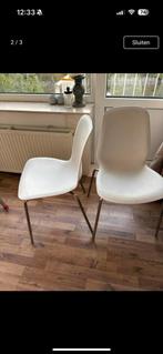 2 stoelen wit kunsstof met metalen poten, Ophalen, Kunststof, Twee, Wit