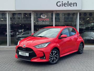 TOYOTA Yaris 1.5 Hybrid Dynamic Plus | Stoelverwarming, 16 i beschikbaar voor biedingen