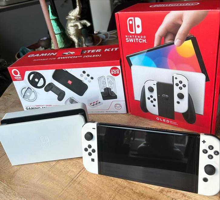 Nintendo Switch OLED - Nieuwstaat!, Spelcomputers en Games, Spelcomputers | Nintendo Switch, Zo goed als nieuw, Switch OLED, Met 1 controller