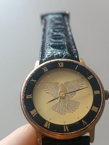 Vintage Horloge met Duif Motief beschikbaar voor biedingen
