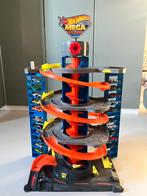 Hotweels mega garage inclusief 20 auto’s!, Kinderen en Baby's, Speelgoed | Racebanen, Racebaan, Verzenden, Zo goed als nieuw, Hot Wheels