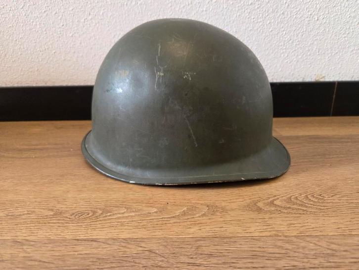 Oude Militaire Helm, Verzamelen, Militaria | Algemeen, Overige soorten, Helm of Baret, Overige gebieden, Ophalen of Verzenden