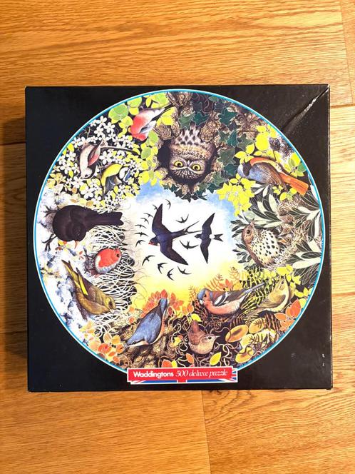 Vintage ronde puzzel met vogels merk Waddingtons, Hobby en Vrije tijd, Denksport en Puzzels, Zo goed als nieuw, Legpuzzel, 500 t/m 1500 stukjes