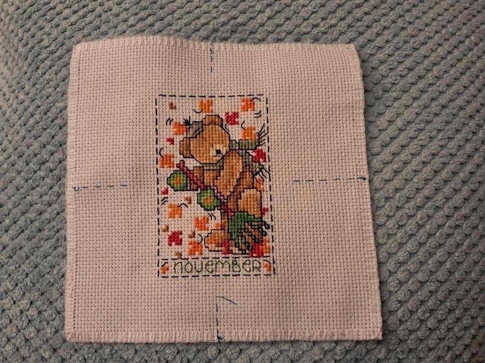10 Geborduurde Beren - Verjaardagskaart Maken, Ophalen of Verzenden, Nieuw, Handborduren, Patroon