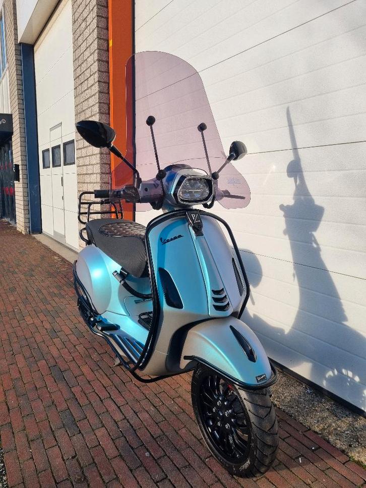 Vespa Sprint 45 km Custom BJ: 2021, Fietsen en Brommers, Scooters | Vespa, Zo goed als nieuw, Overige modellen, Maximaal 45 km/u