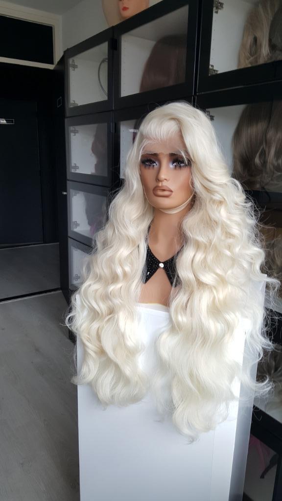 Luxe Lace Pruik: Licht blond - Extra Lang & Vol - Babyhaar, Sieraden, Tassen en Uiterlijk, Uiterlijk | Haarverzorging, Nieuw, Pruik of Haarverlenging