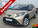 Toyota Aygo X 1.0 VVT-i S-CVT PULSE | LIMITED | ENVY | Carpl, Gebruikt, Bruin, 4 stoelen, Leder en Stof
