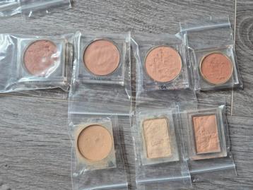 Partijtjes poeder palletjes van diverse merken en kleuren beschikbaar voor biedingen