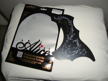 Nieuw: Alice pickguard, gitaarbescherming beschikbaar voor biedingen