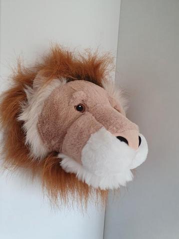 Leeuwenkop voor aan de muur. beschikbaar voor biedingen