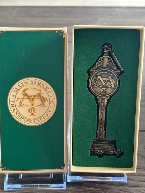 Disney limited main street key /sleutel, Verzamelen, Disney, Zo goed als nieuw, Ophalen of Verzenden