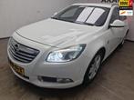 Opel INSIGNIA SPORTS TOURER 2.0 T Edition 4x4 BOVAG GARANTIE, Automaat, 4 cilinders, Wit, 11 km/l