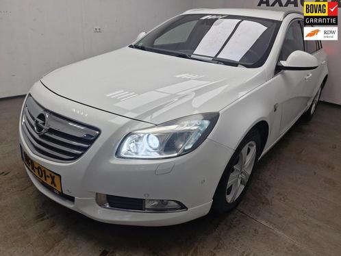 Opel INSIGNIA SPORTS TOURER 2.0 T Edition 4x4 BOVAG GARANTIE, Auto's, Opel, Te koop, Insignia, 4x4, ABS, Airbags, Airconditioning