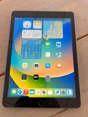 Ipad 5e generatie 32Gb ideaal voor vakantie beschikbaar voor biedingen