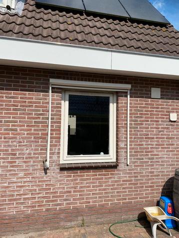 Raam kozijn die open kan beschikbaar voor biedingen