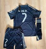 25/26 Real Madrid Voetbaltenue, Overige kleuren, Overige maten, Ophalen of Verzenden, Zo goed als nieuw