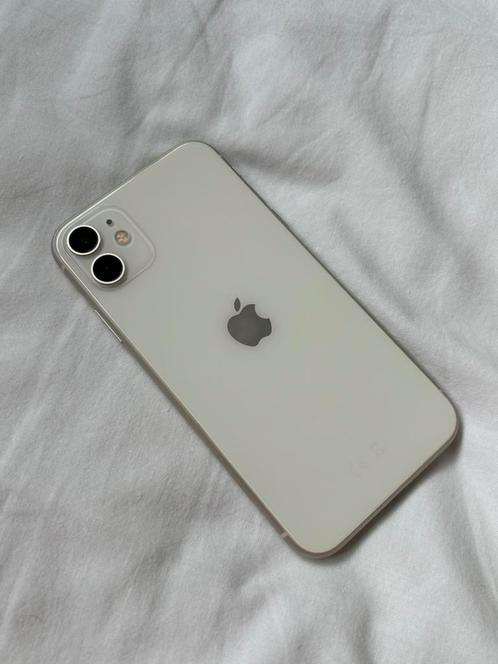 iPhone 11 - 64gb - zilver/wit, Telecommunicatie, Mobiele telefoons | Apple iPhone, Zo goed als nieuw, 64 GB, Zonder abonnement