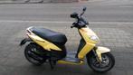aprilia sportcity 2011, geel kenteken, Fietsen en Brommers, Scooters | Aprilia, Gebruikt, Overige modellen, Ophalen of Verzenden