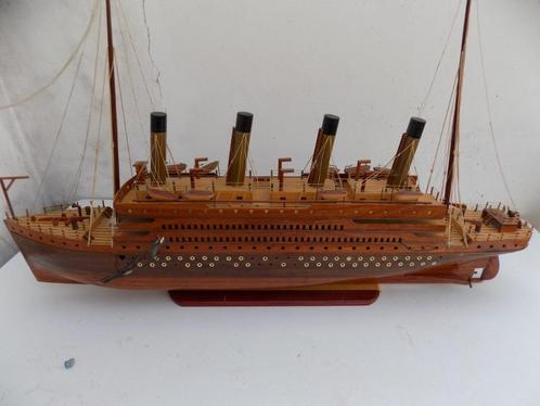 Boot modelbouw Schaalmodel Titanic hout af te bouwen, Hobby en Vrije tijd, Overige Hobby en Vrije tijd, Gebruikt, Ophalen