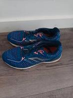 Schoenen voor een fles coca cola, Ophalen, Gedragen, Blauw, Sneakers of Gympen