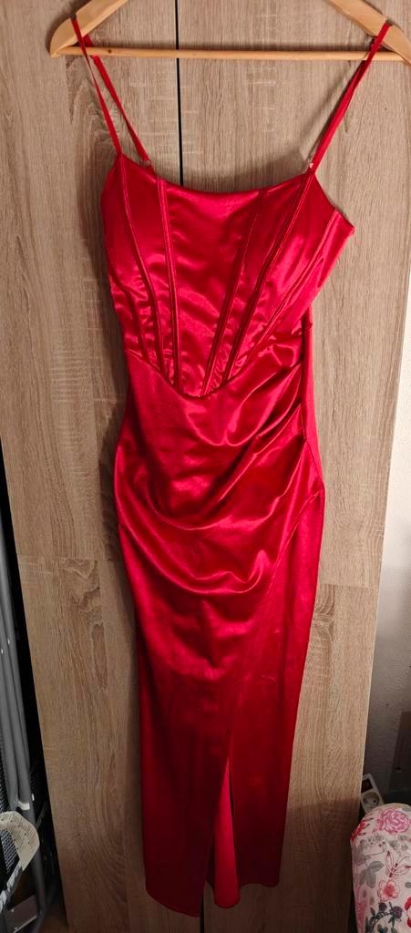 Rode (cocktail-/ gala-/ feest) jurk maat m (valt klein), Kleding | Dames, Gelegenheidskleding, Zo goed als nieuw, Galajurk, Maat 38/40 (M)