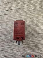 Relais koplamp reiniging BMW E34 E32 E31 61351389002, Gebruikt, Ophalen of Verzenden, BMW, BMW
