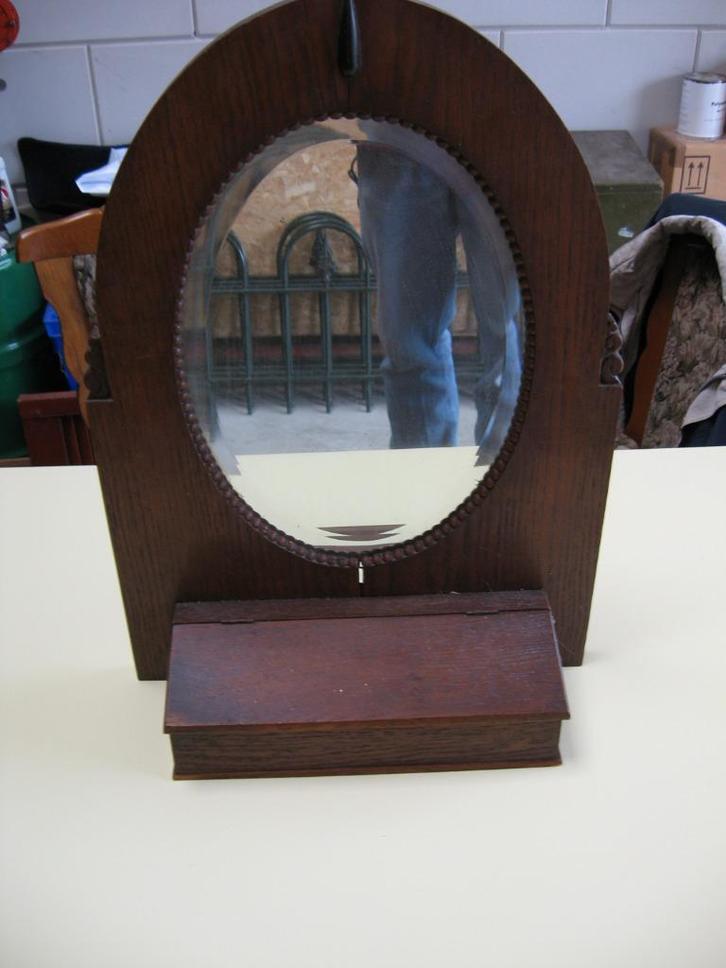 TE KOOP: Vintage Ovaal Facet geslepen Spiegel + opbergbakje, Huis en Inrichting, Woonaccessoires | Spiegels, Minder dan 50 cm