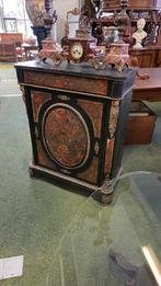 Antieke boulle kast, Ophalen