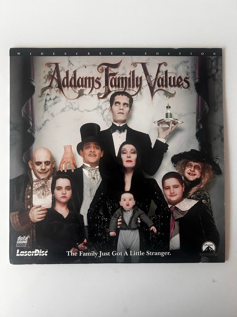 Addams Family Values LaserDisc - Widescreen Editie, Alle leeftijden, Ophalen of Verzenden, Zo goed als nieuw, Boxset