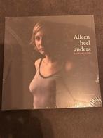 Jeroen Hansen - Alleen heel anders - borstkanker belicht, Fotografen, Jeroen Hansen, Ophalen of Verzenden, Zo goed als nieuw