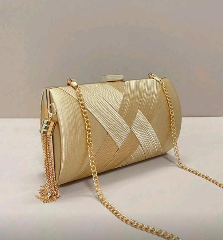 Nieuwe Gouden Avondtasje met Ketting, Sieraden, Tassen en Uiterlijk, Tassen | Damestassen, Nieuw, Avondtasje, Geel, Ophalen
