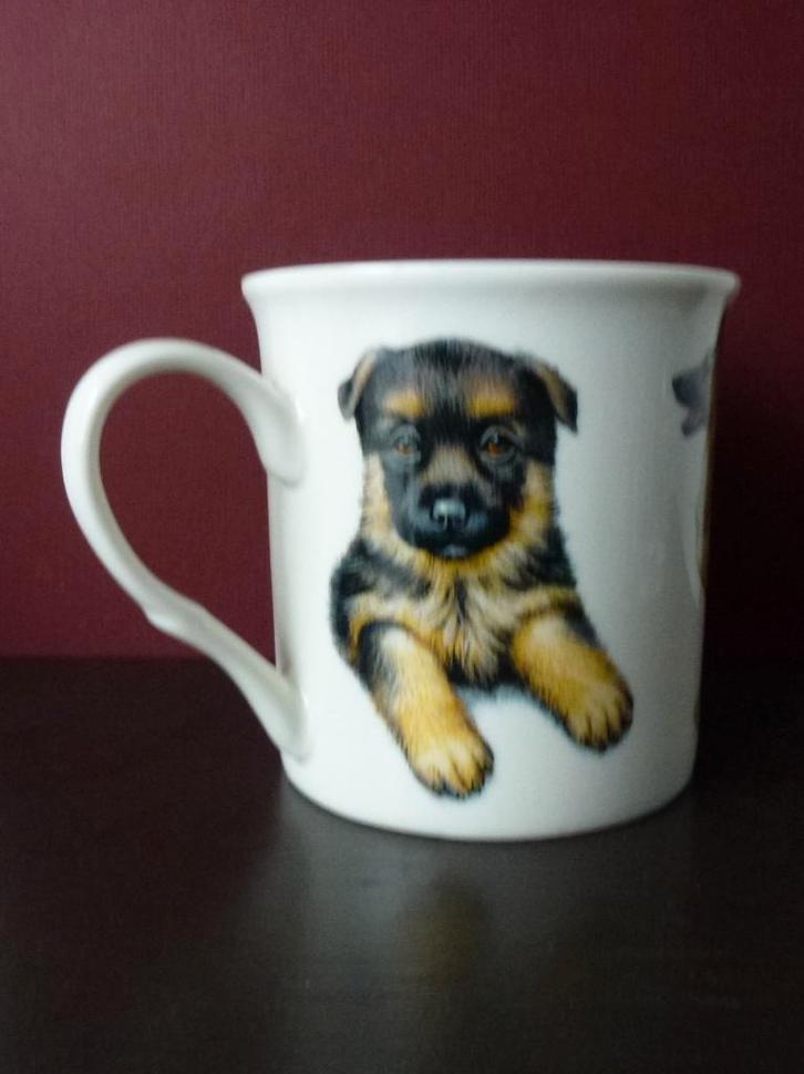 div. Bekers Dieren met Honden, Kat, Poesjes, Bloemen,, Huis en Inrichting, Keuken | Servies, Zo goed als nieuw, Bord(en), Overige stijlen