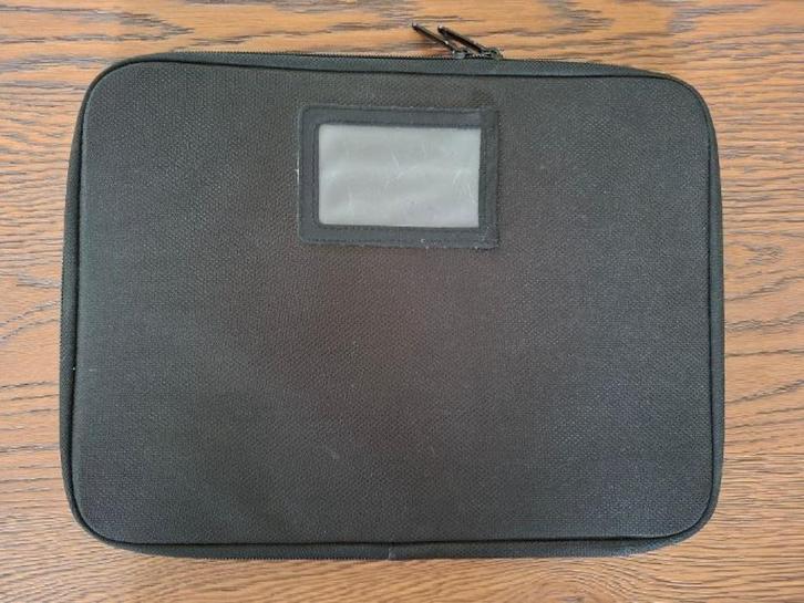 Zwarte laptopsleeve CaseLogic, Computers en Software, Laptophoezen, Zo goed als nieuw, 12 inch, Ophalen of Verzenden