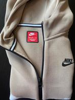 Nike tech vest 158/170 XL, Ophalen, Zo goed als nieuw, Jongen of Meisje, Trui of Vest