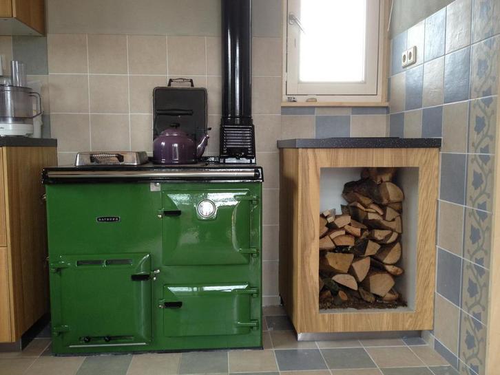 Houtgestookte Rayburn fornuis met aansluiting op boiler, Witgoed en Apparatuur, Fornuizen, Gebruikt, Vrijstaand, Gas, 3 kookzones of minder