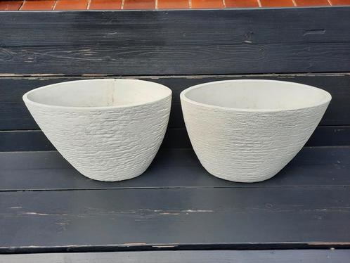 Witte Bloempotten Set - Mooie Textuur, Tuin en Terras, Bloempotten, Zo goed als nieuw, Beton, Binnen, Balkon, Tuin, Minder dan 40 cm