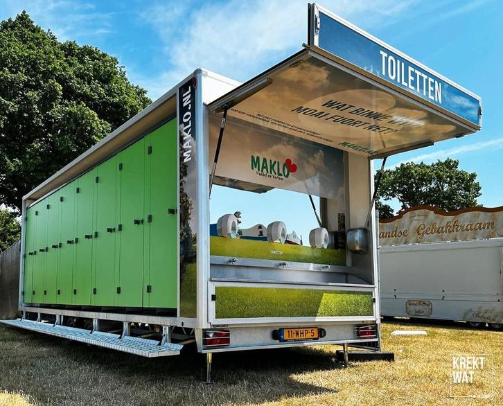 TE HUUR grote toiletwagen met 16 toiletten !!!, Hobby en Vrije tijd, Feestartikelen | Verhuur, Zo goed als nieuw, Overige, Ophalen