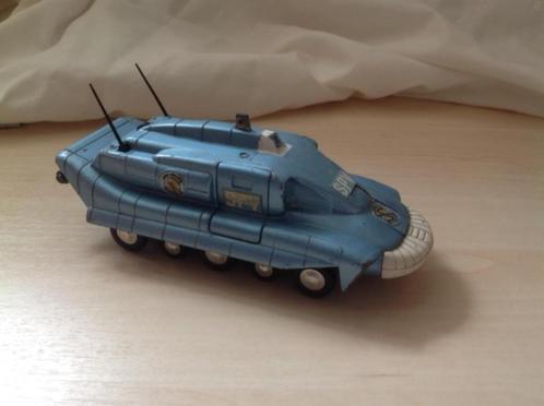 Thunderbirds Spectrum Pursuit vehicle 104, Hobby en Vrije tijd, Modelauto's | 1:43, Gebruikt, Bus of Vrachtwagen, Dinky Toys, Ophalen of Verzenden