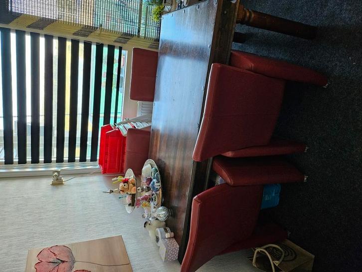 GRATIS!! koloniale tafel 164x84, 4 leren stoelen op wieltjes, Huis en Inrichting, Complete eetkamers, Gebruikt, 4 tot 6 stoelen