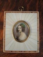 Elfenbein portret miniatuur Alexandra von Bayern, Antiek en Kunst, Ophalen of Verzenden