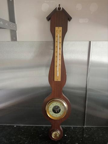 Vintage: mooie werkende.houten barok/hydrometer-weerstation beschikbaar voor biedingen