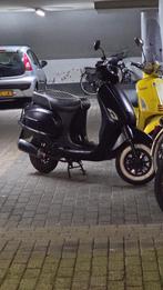 agm vx 50, Ophalen, Zo goed als nieuw