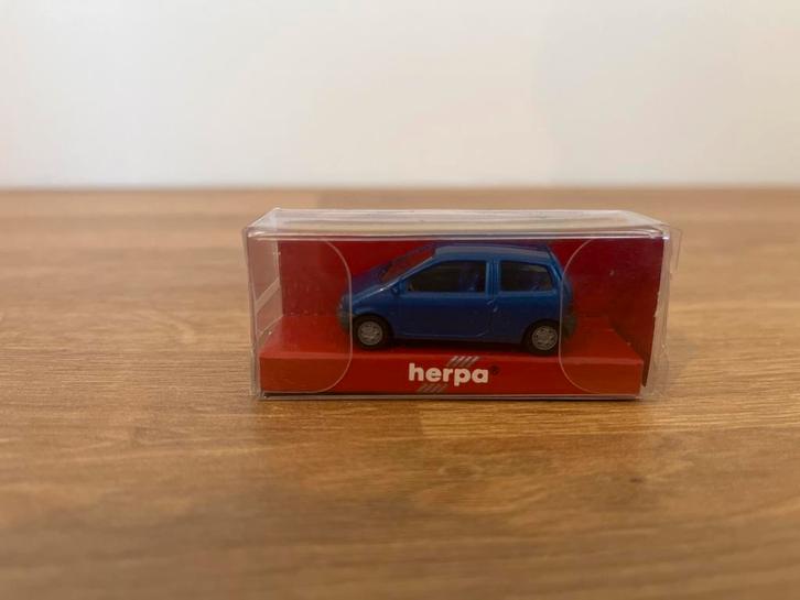 Herpa Renault Twingo blauw – schaal 1:87 – in doosje, Hobby en Vrije tijd, Modelauto's | 1:87, Zo goed als nieuw, Auto, Herpa