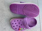 Paarse Crocs met kersjes - Maat 32 / 33, Ophalen of Verzenden, Gebruikt, Meisje, Overige typen